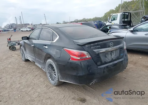 2014 Nissan Altima 2.5 S z USA, uszkodzony, nr VIN 1N4AL3AP2EC426289